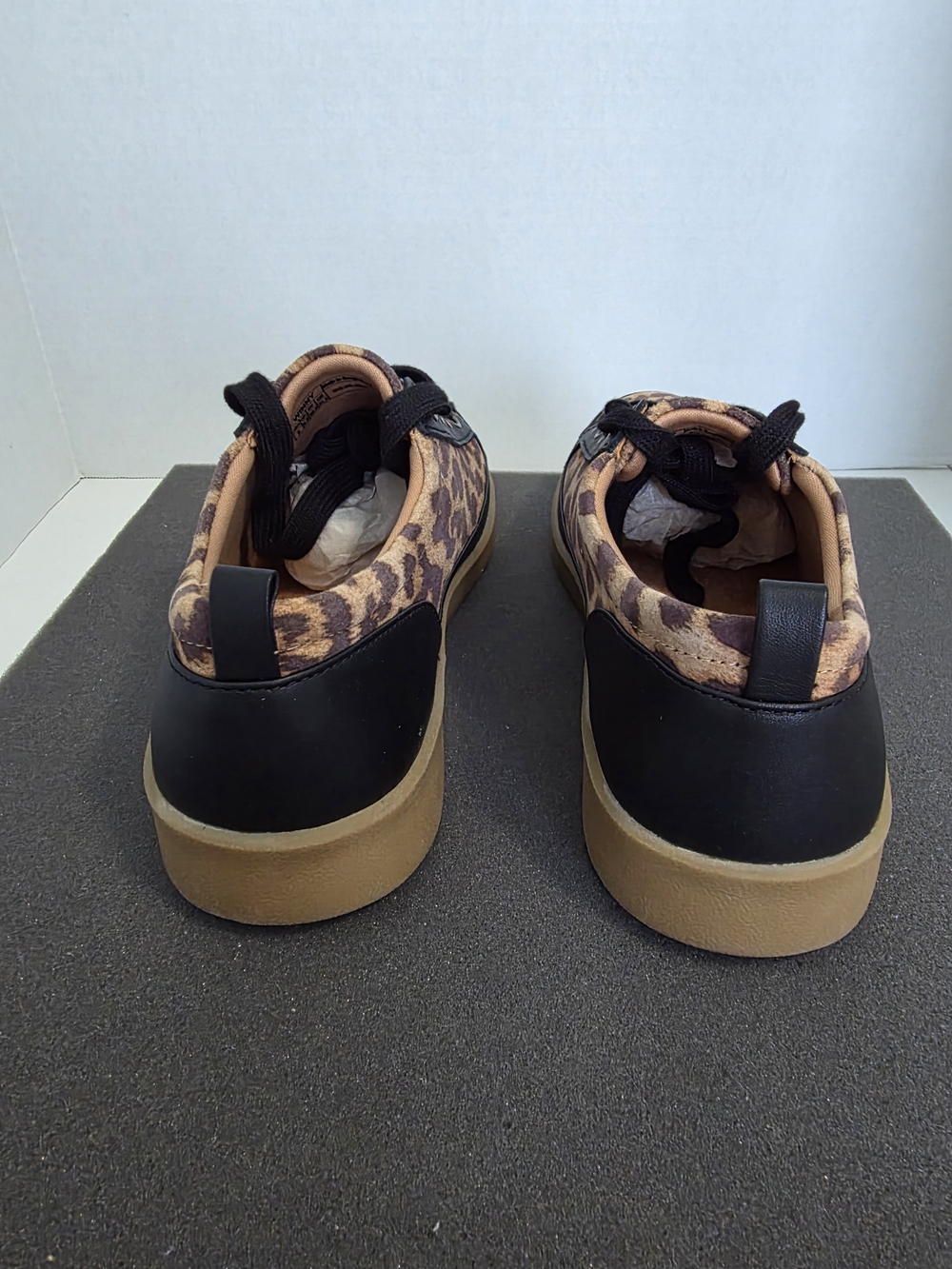Leopard Print Platform Sneakers - Women's Casual Fashion - Picture 4 of 9